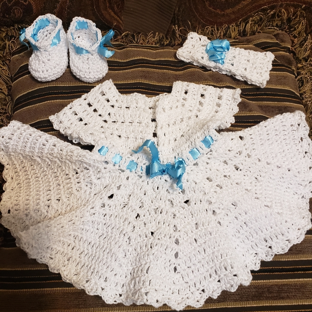 Crochet baby girl dress set